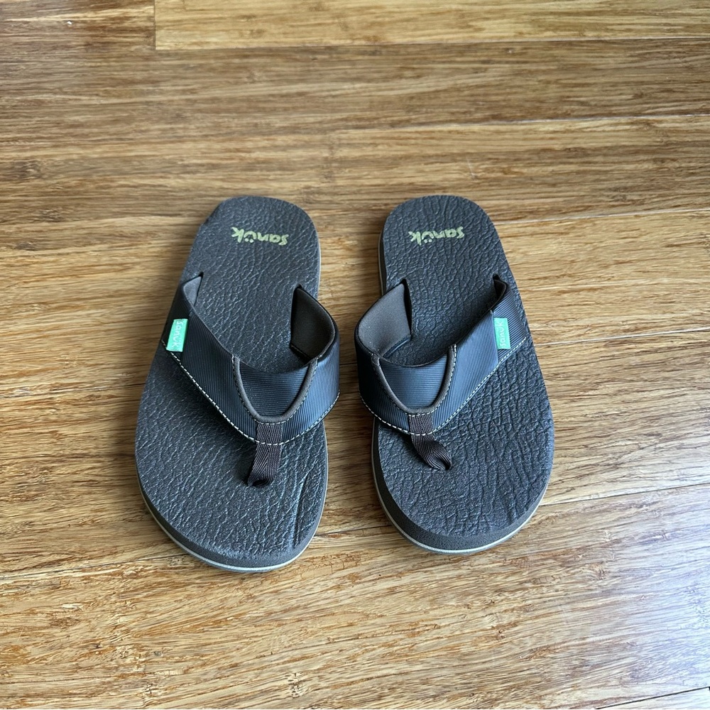SANUK Root Beer Cozy Kids Sandals‎